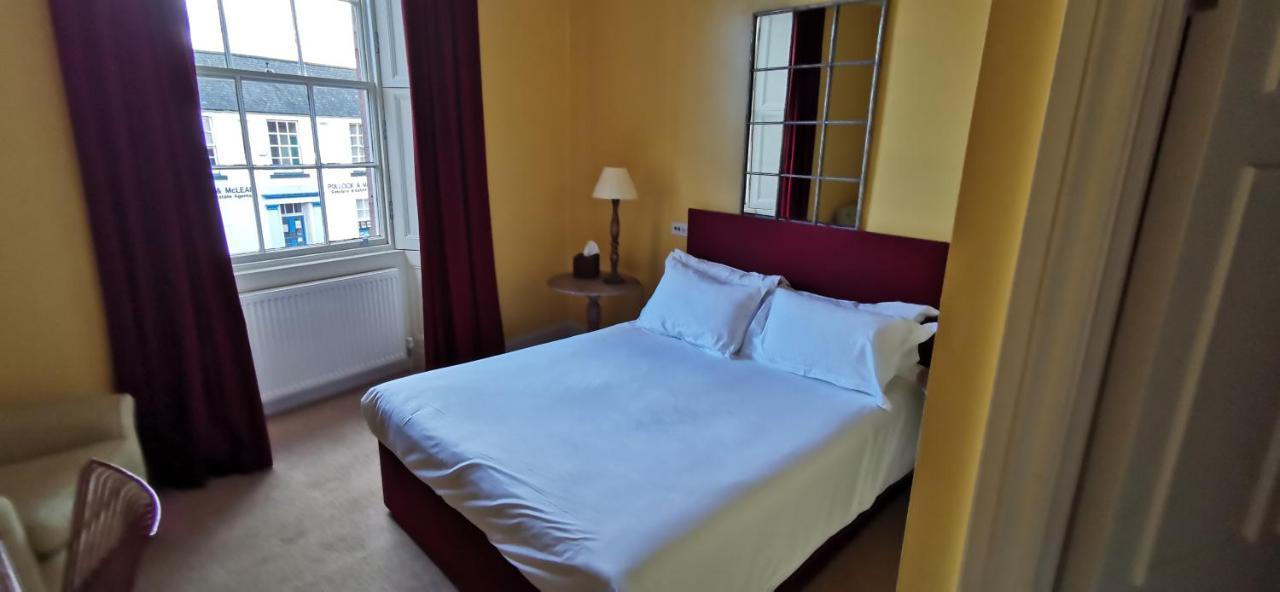 Buccleuch And Queensberry Arms Hotel Thornhill  Bagian luar foto