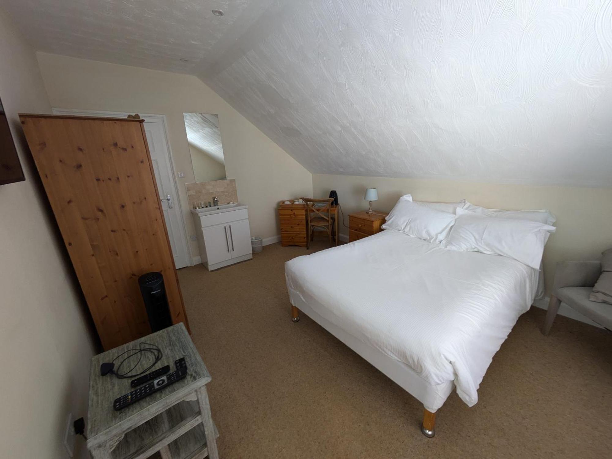 Buccleuch And Queensberry Arms Hotel Thornhill  Bagian luar foto